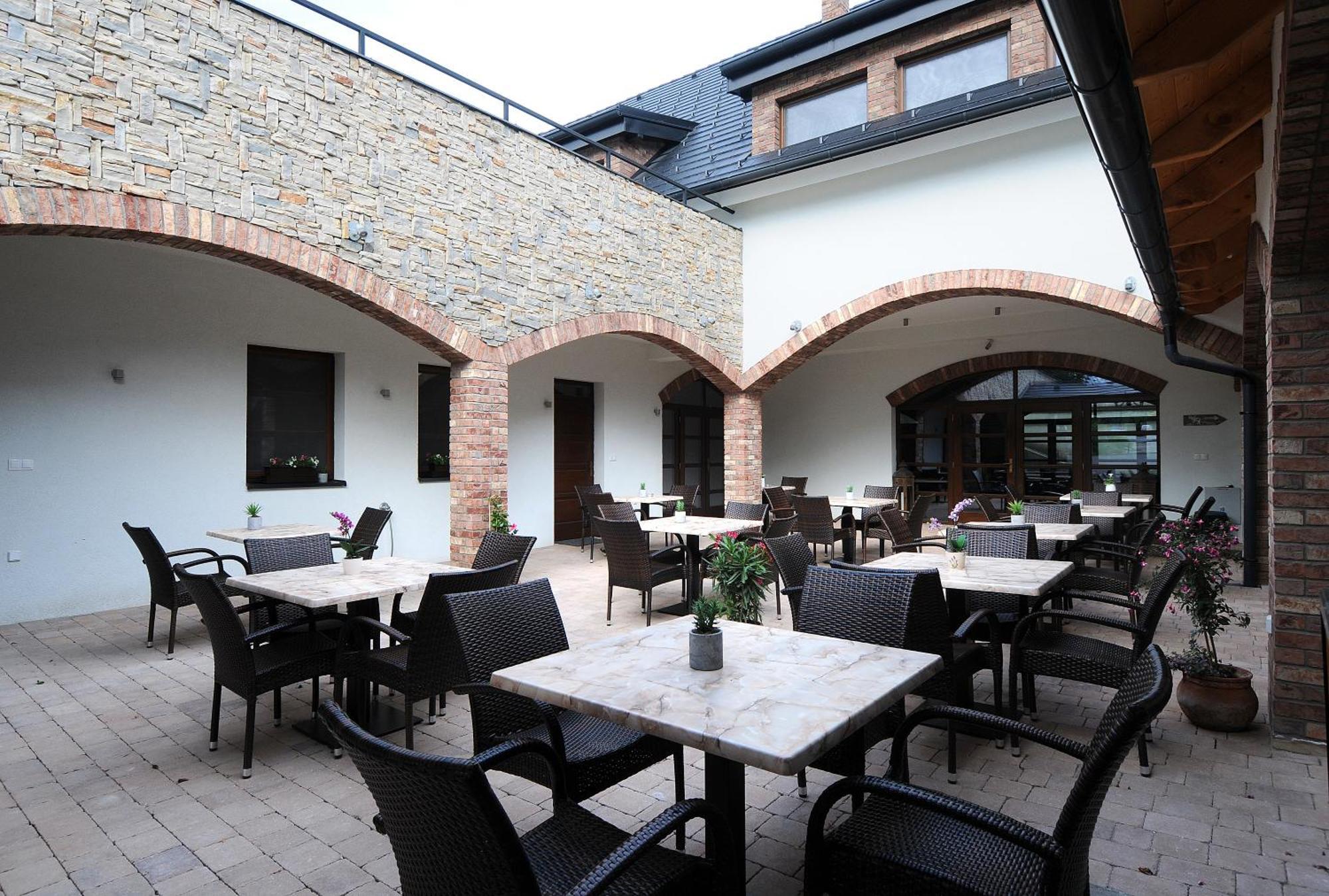 Putnicky Mlyn Hotel Marianka Bagian luar foto
